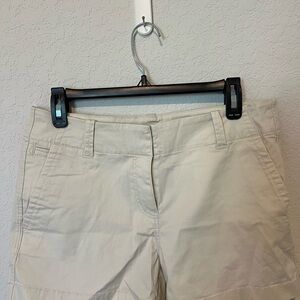 Vineyard Vines Women's Tan Cargo Shorts